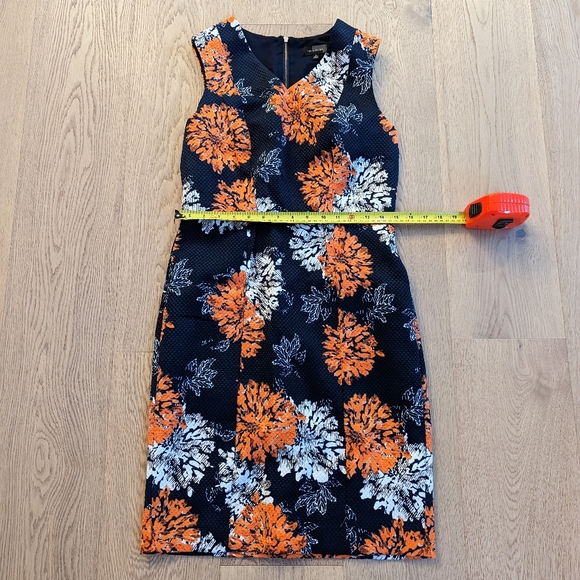 Dress - Picture 3 of 7